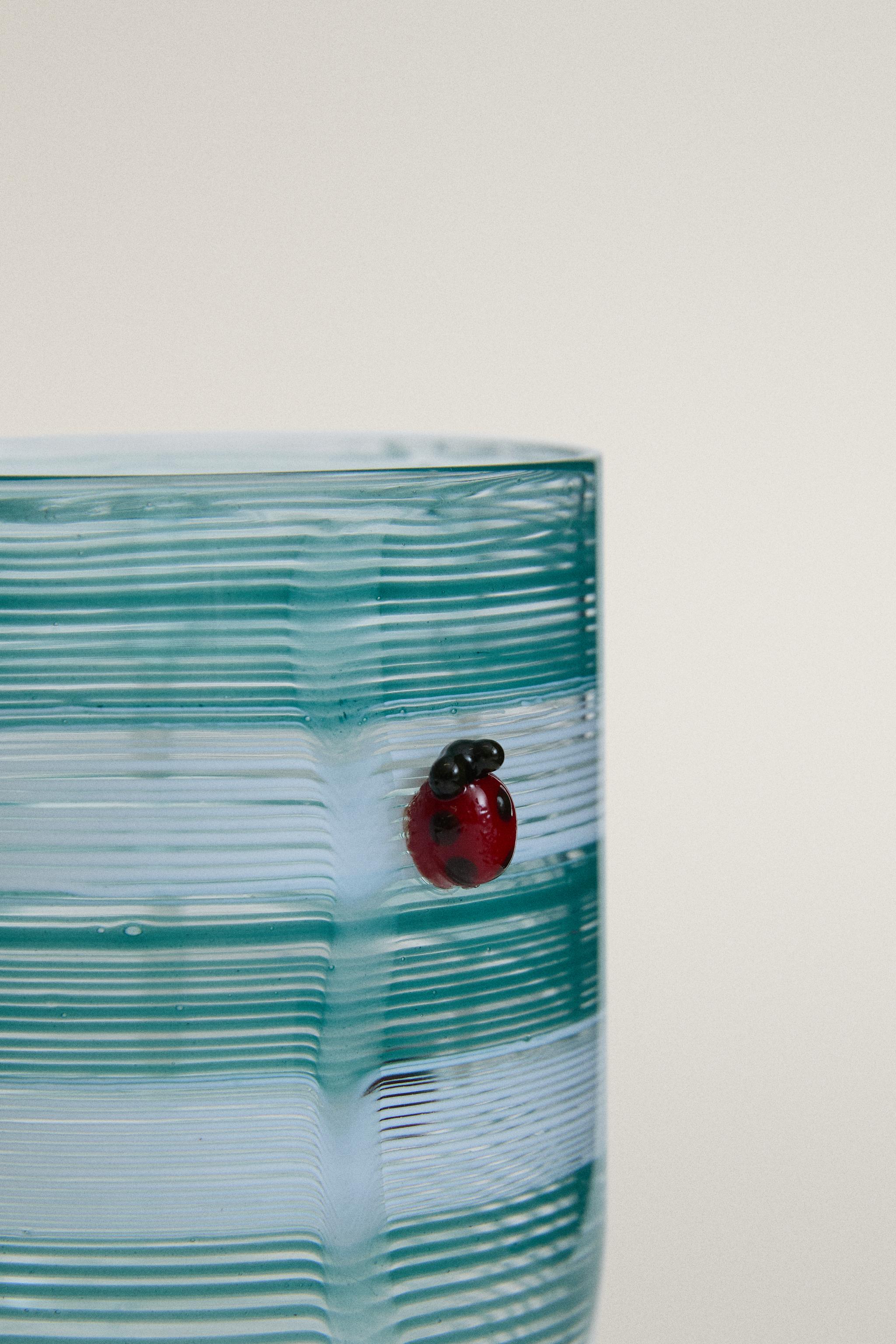 VERRE SOUFFLÉ COCCINELLES | MARISA BERENSON